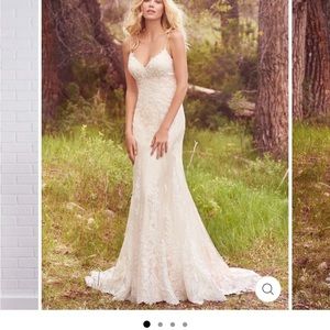 Maggie Sottero Wedding Dress Unused Size 6